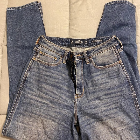 HOLLISTER JEANS - Picture 2 of 3